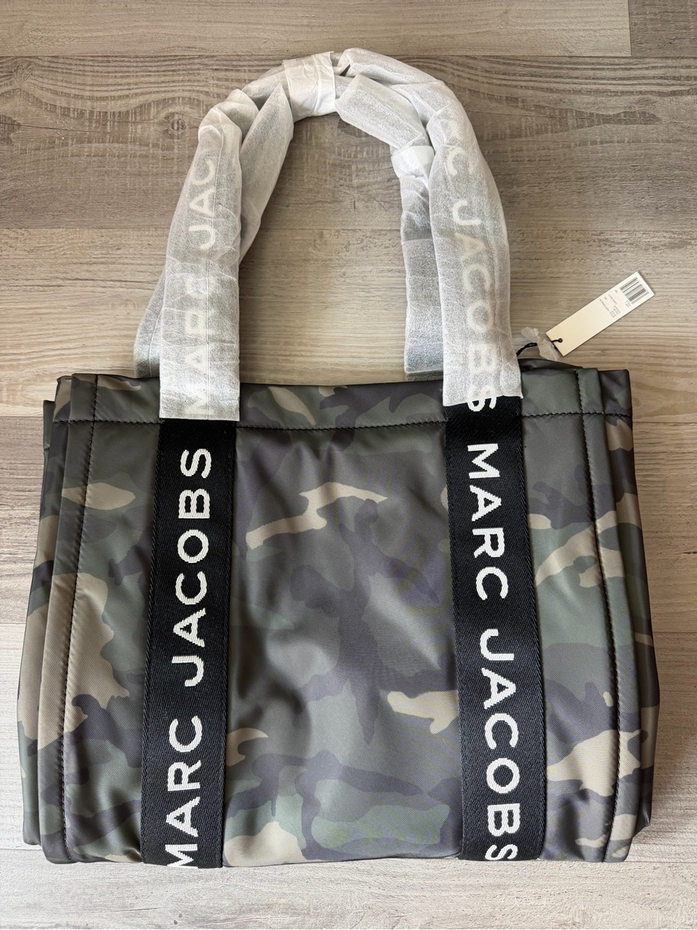 Marc Jacobs Camo Tote Bag in Green